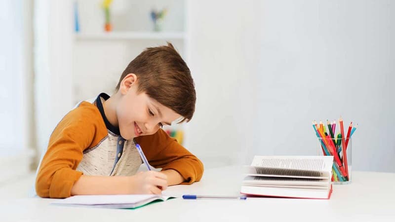 مجتمع آموزشی غیردولتی امیرکبیر در یزد – مسیر موفقیت تحصیلی شما